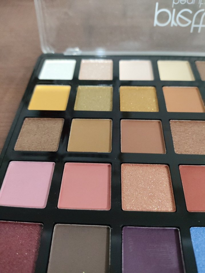 Pretty Beauty ESCAPE Artist Far Paleti - Görsel 3