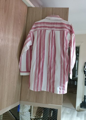 Düğmeli Pembe Çizgili Keten Gömlek - Görsel 2