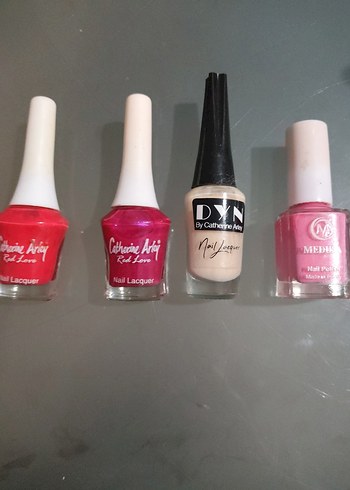 Kırmızı ve Beyaz Oje Seti - Görsel 2