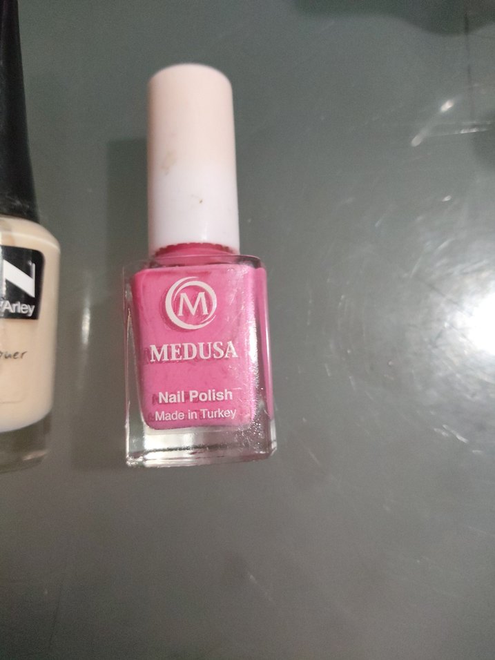 Kırmızı ve Beyaz Oje Seti - Görsel 3