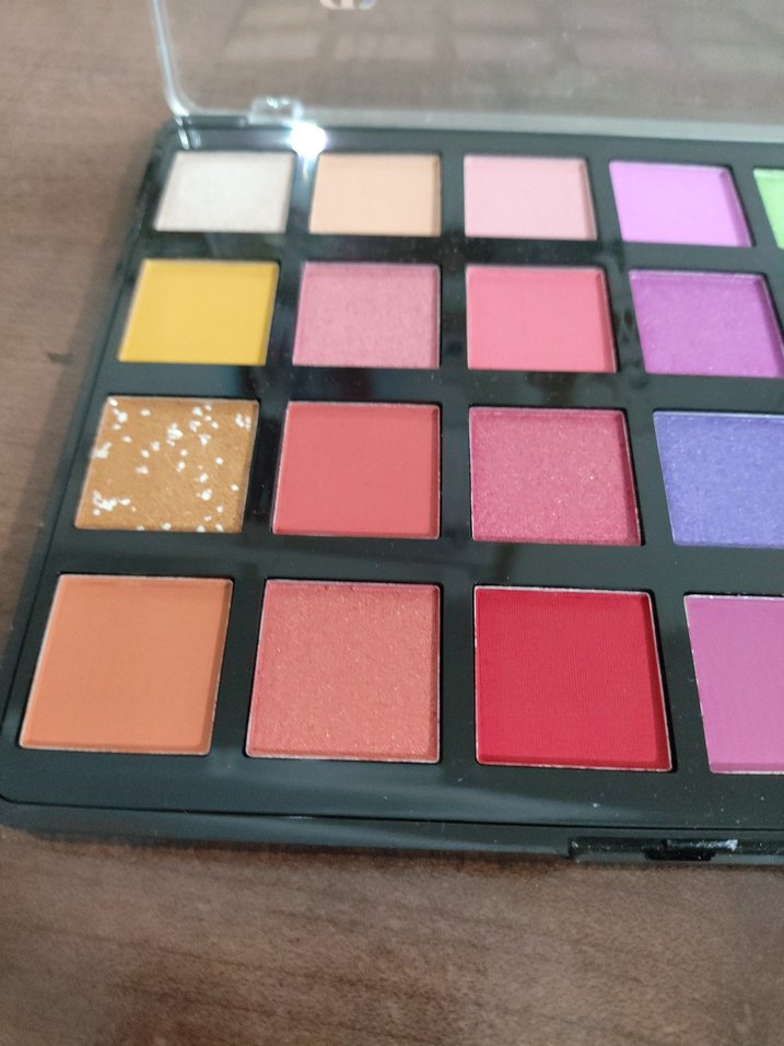 Rival Beauty Çok Renkli Göz Farı Paleti - Görsel 3