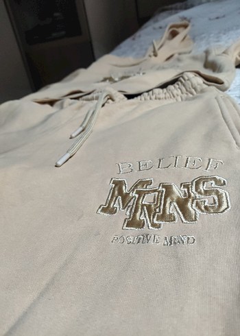 Bej Kapüşonlu Kız Sweatshirt ve Eşofman Takımı - Görsel 4