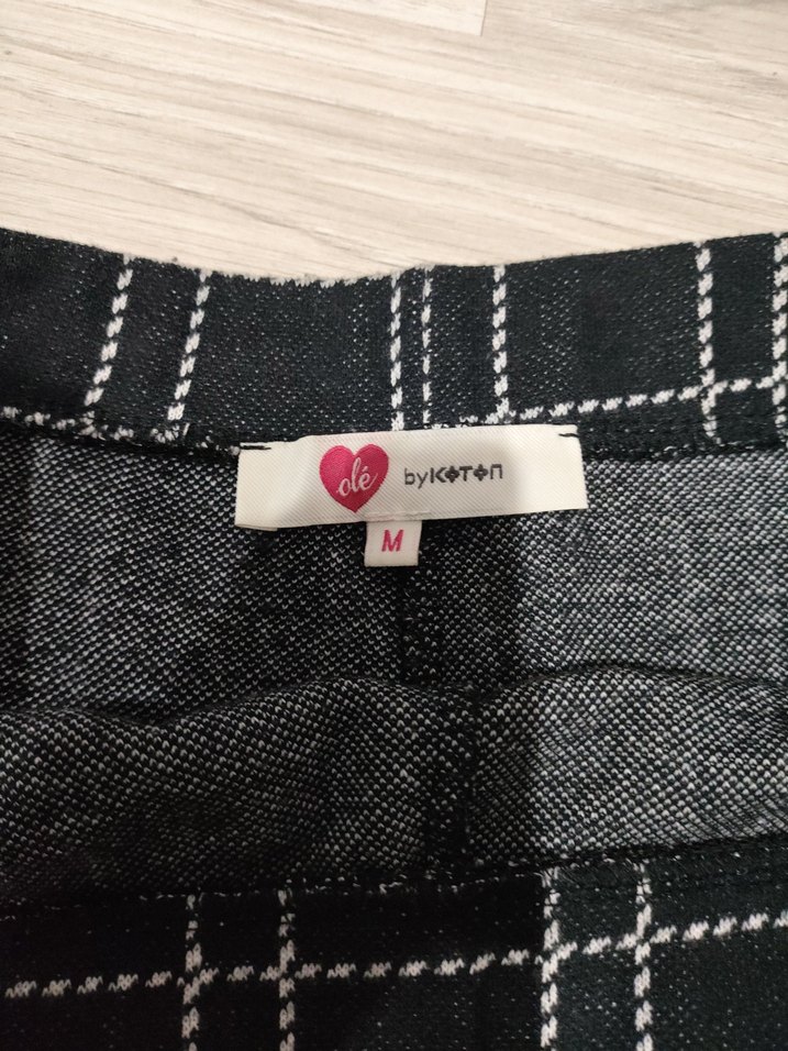 Kadın Siyah Ekose Pilili Mini Etek - Görsel 3