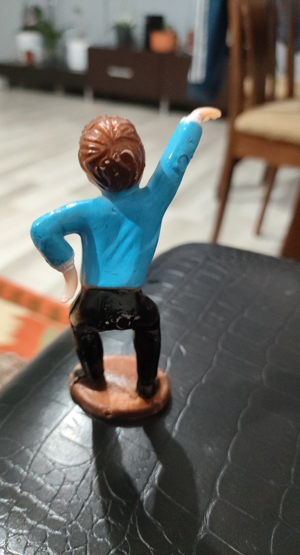 Mavi Gömlekli Figür ve Batman Anahtarlık - Görsel 2