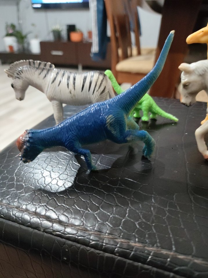 Renkli Dinozor ve At Figürleri Seti - Görsel 2