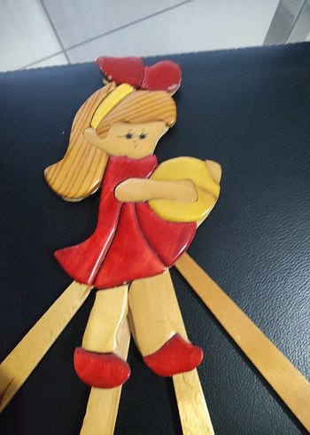 Renkli Ahşap Kız Figürlü Askılık - Görsel 2