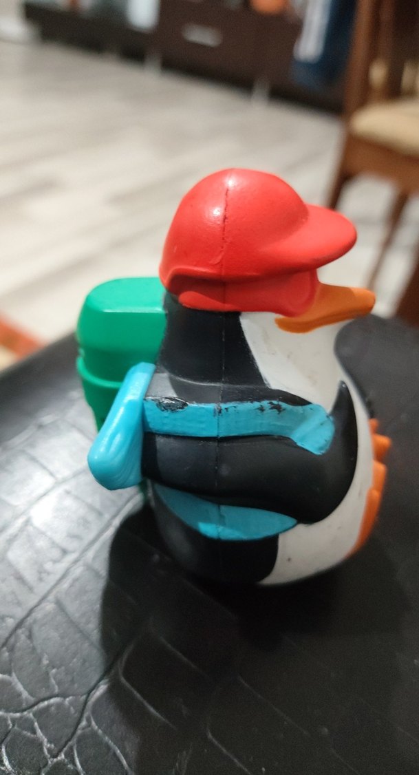 Renkli Kasklı Penguen Figür Oyuncak - Görsel 3