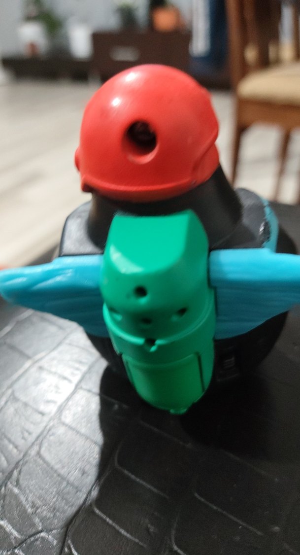 Renkli Kasklı Penguen Figür Oyuncak - Görsel 2