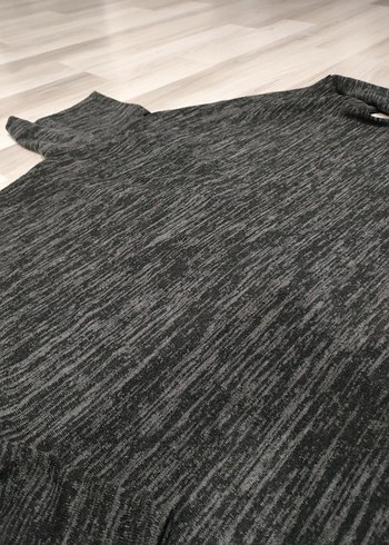 Gri V Yaka Kadın Triko Kazak - Görsel 3