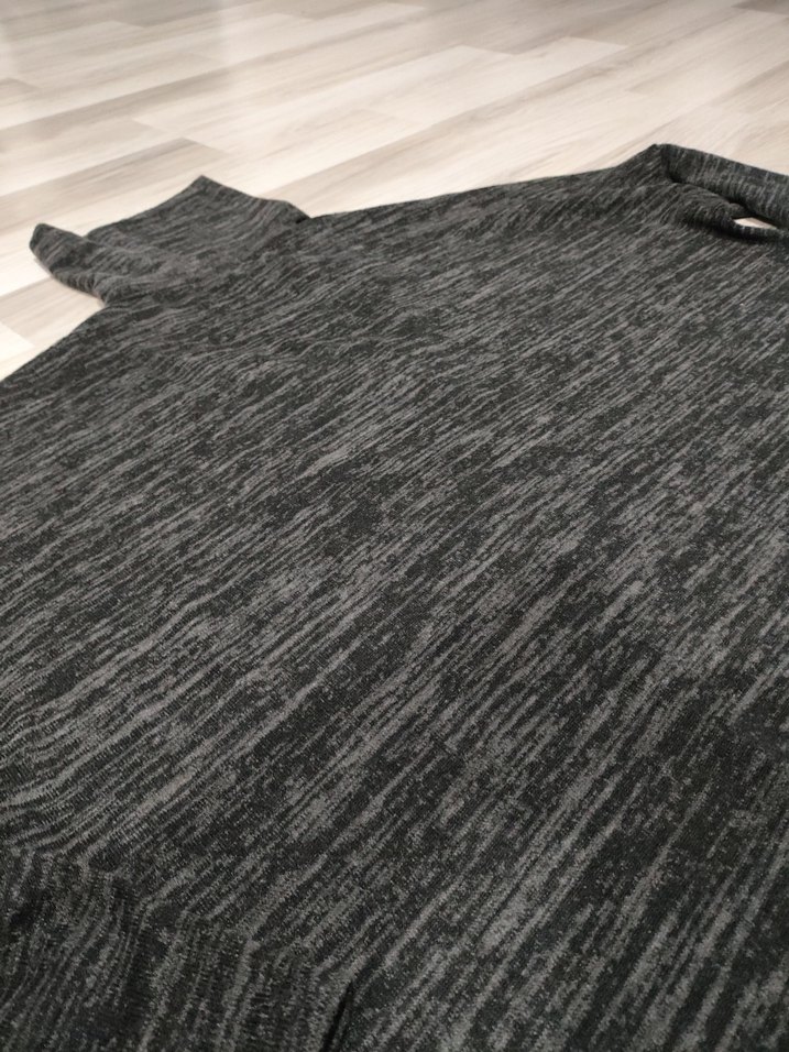 Gri V Yaka Kadın Triko Kazak - Görsel 3