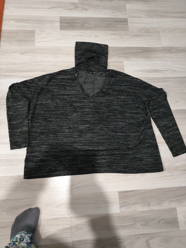 Gri V Yaka Kadın Triko Kazak - Görsel 5