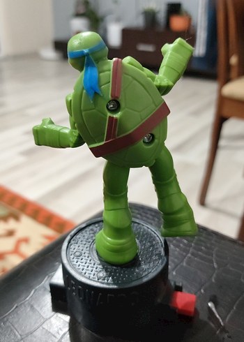 Kahverengi Kayışlı Yeşil Aksiyon Figürü
NİNJA KAPLUMBAĞA - Görsel 2