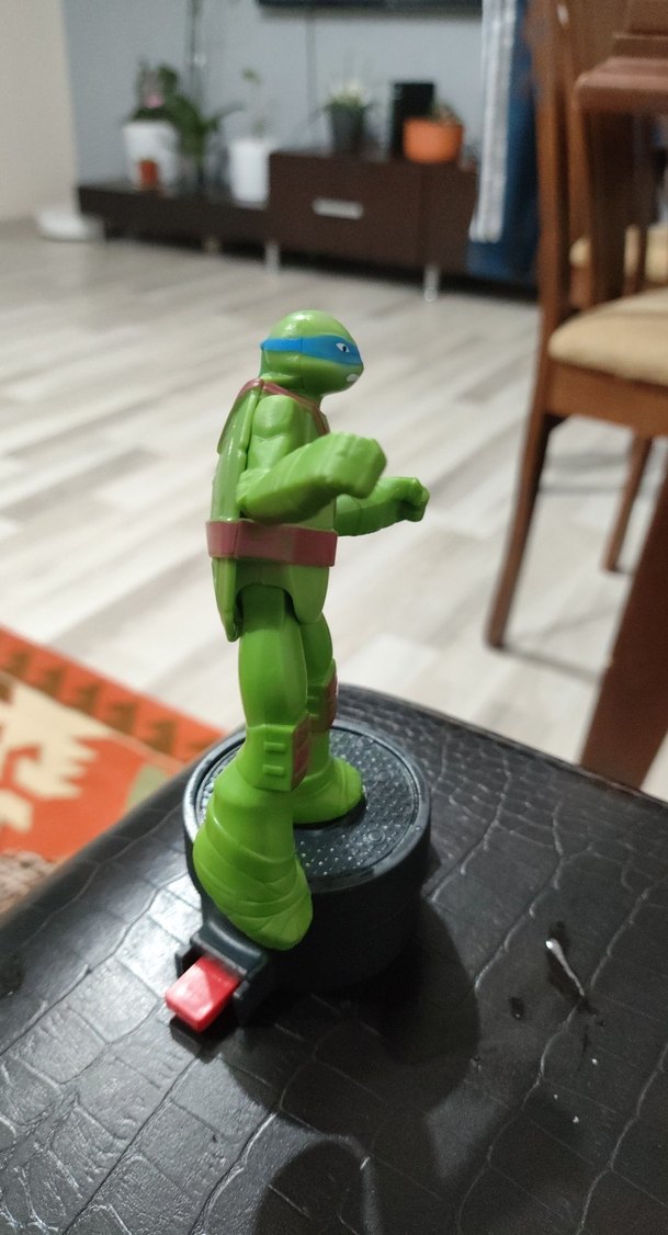 Kahverengi Kayışlı Yeşil Aksiyon Figürü
NİNJA KAPLUMBAĞA - Görsel 3