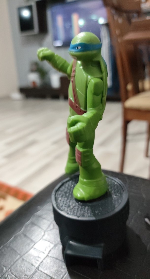 Kahverengi Kayışlı Yeşil Aksiyon Figürü
NİNJA KAPLUMBAĞA - Görsel 4