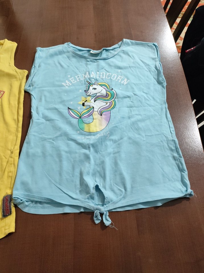 Sarı Baskılı Straplez Kolsuz Tişört - Görsel 3