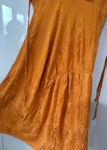 Drapeli V Yaka Kahverengi Uzun Keten Elbise - Görsel 4