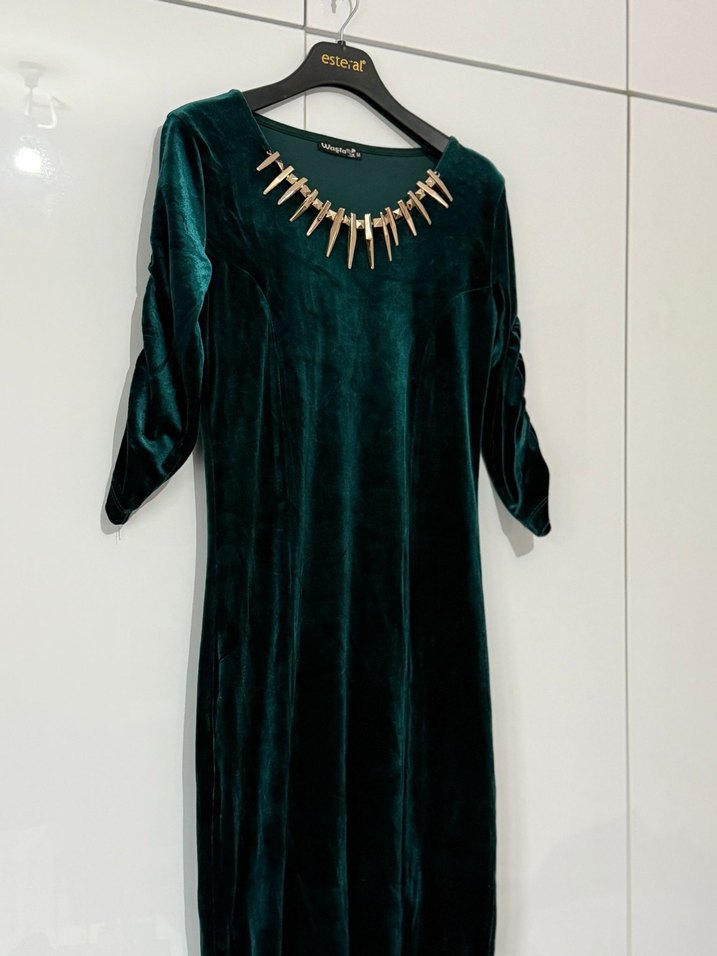 Zincir Detaylı Uzun Kadın Abiye Elbise - Görsel 4