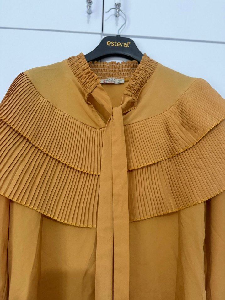 Bej Pilili Uzun Kollu Kadın Gömlek - Görsel 2