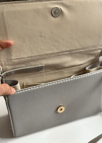 Gri Zincir Detaylı Deri Kadın Çanta - Görsel 4