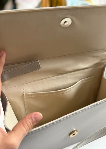 Gri Zincir Detaylı Deri Kadın Çanta - Görsel 3