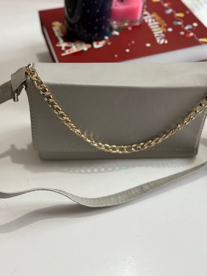 Gri Zincir Detaylı Deri Kadın Çanta - Görsel 2