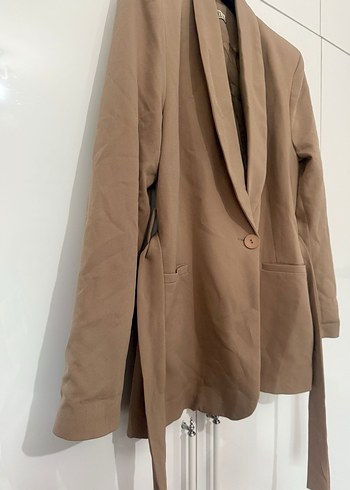 Bej Kemerli Kadın Ceket - Görsel 2