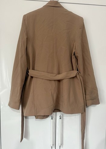 Bej Kemerli Kadın Ceket - Görsel 3