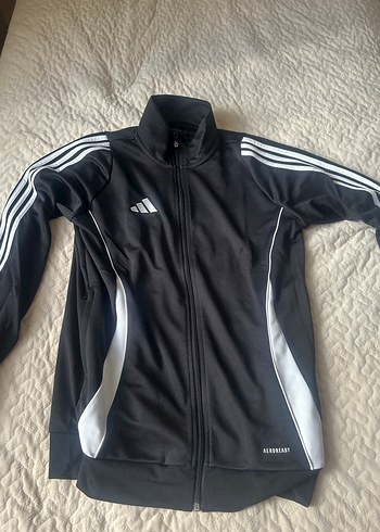 Adidas m