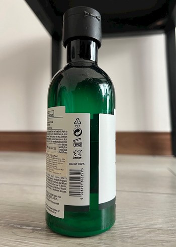 The Body Shop The Body Shop Çay Ağacı Cilt Temizleyici Tonik 250ml