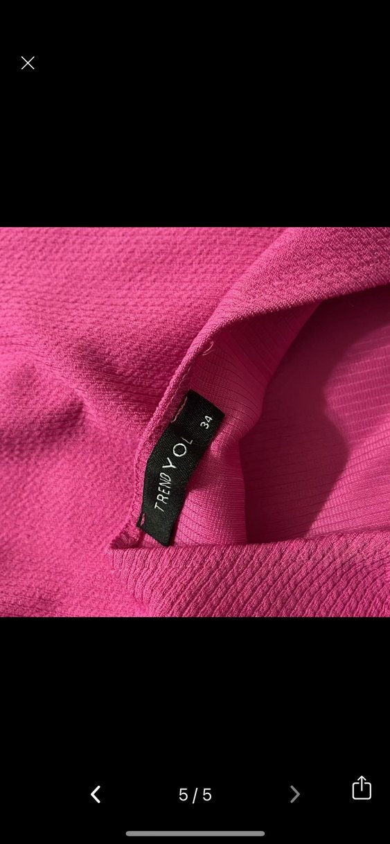 Pembe V Yakalı İnce Askılı Midi Elbise - Görsel 4