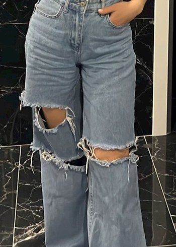 Diz Altı Geniş Kesim Yırtık Kot Pantolon - Görsel 2