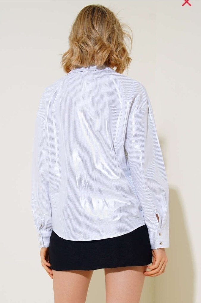 Beyaz Çizgili Kemerli Mini İş Gömleği varaklı - Görsel 4