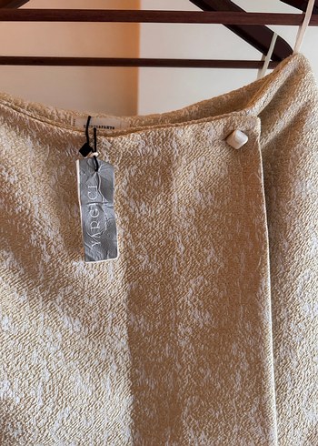 Yargıcı İnci Düğmeli Beyaz Mini Etek - Görsel 3