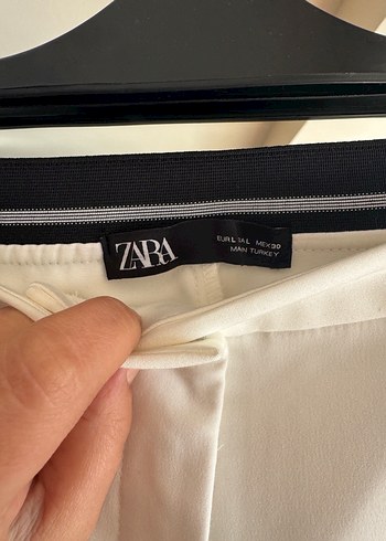 Kadın Beyaz Kumaş Pantolon - Görsel 3