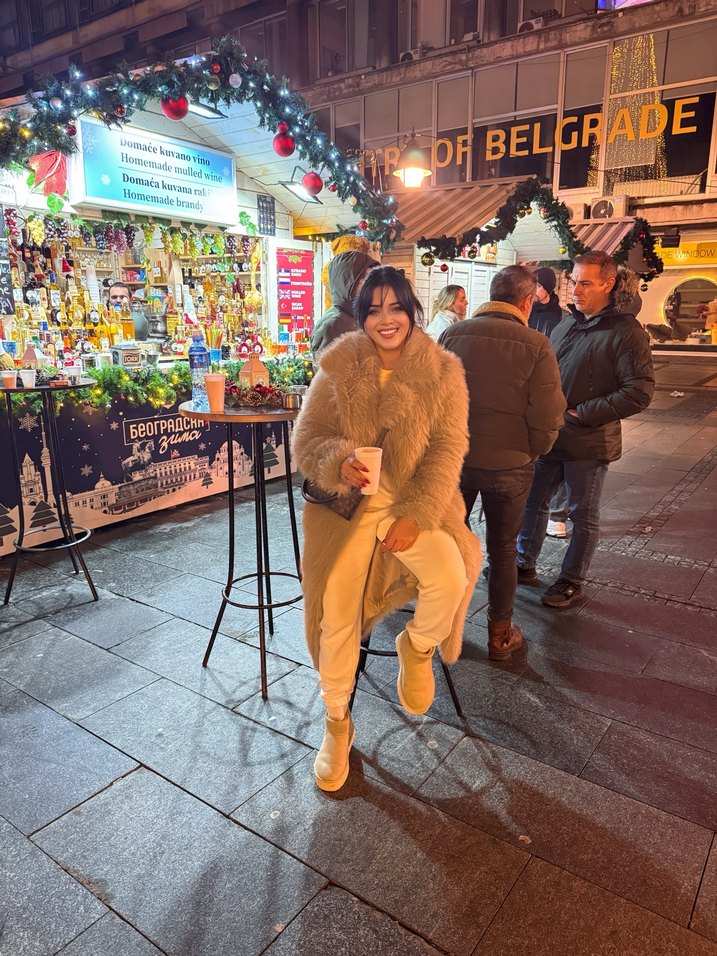 Bej Uzun Kadın Kürk - Görsel 2