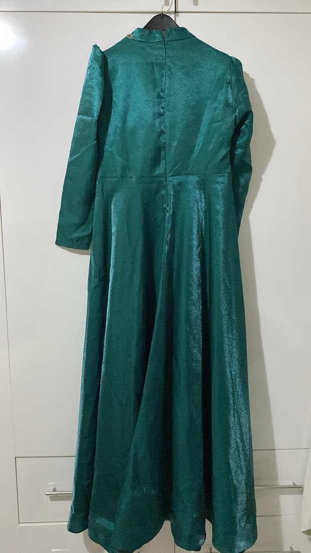 Yeşil İşlemeli Uzun Kollu Kadın Abiye Elbise - Görsel 2