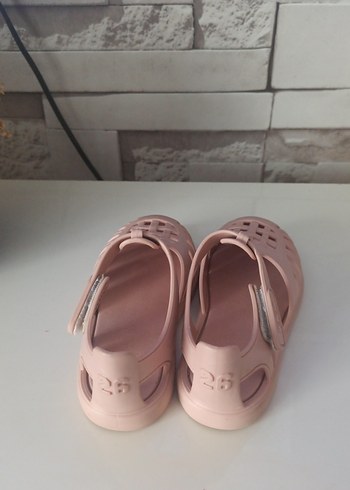 İgor Kız Çocuk Pembe Tokalı Sandalet - Görsel 3