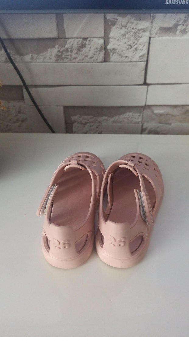 İgor Kız Çocuk Pembe Tokalı Sandalet - Görsel 3