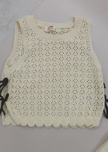 Koton Kız Çocuk Ajurlu Triko Süveter ve Mini Etek ikili Takım. - Görsel 3