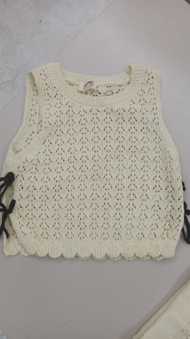 Koton Kız Çocuk Ajurlu Triko Süveter ve Mini Etek ikili Takım. - Görsel 3