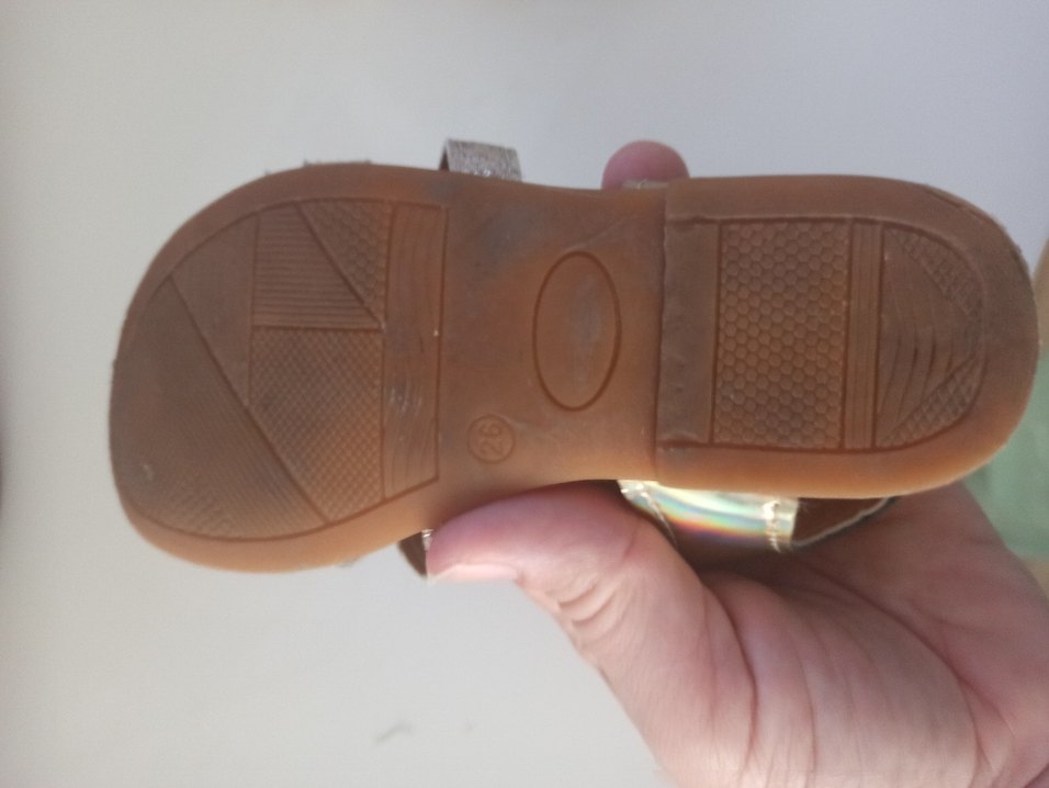 Kelebek Süslemeli Kız Çocuk Sandalet - Görsel 3