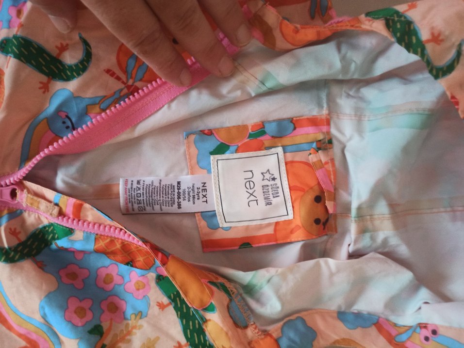 Next Kız Çocuk Kapüşonlu Renkli Yağmurluk - Görsel 2