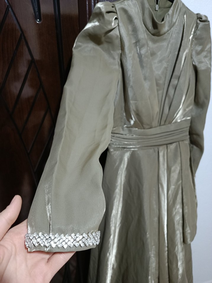 Haki Uzun Drapeli Kadın Abiye Elbise - Görsel 4