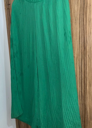 Yeşil Pliseli Salaş Kadın Kumaş Pantolon - Görsel 2