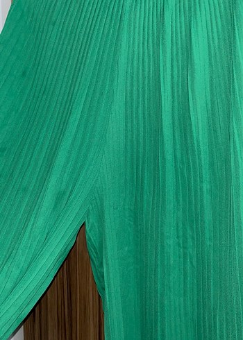 Yeşil Pliseli Salaş Kadın Kumaş Pantolon - Görsel 3