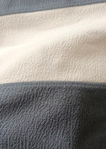 Gri Beyaz Çizgili Erkek Tişört - Görsel 2