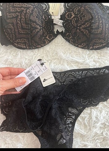 Victoria s Secret İNTİMİSSİMİ DANTEL TAKIM