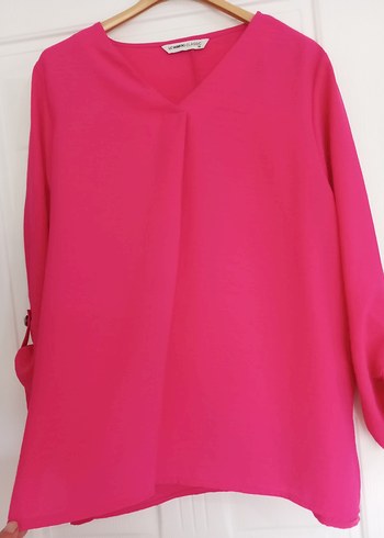 Pembe V Yaka Düğmeli Kadın Bluz - Görsel 2