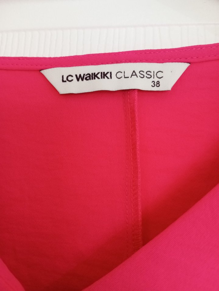 Pembe V Yaka Düğmeli Kadın Bluz - Görsel 3