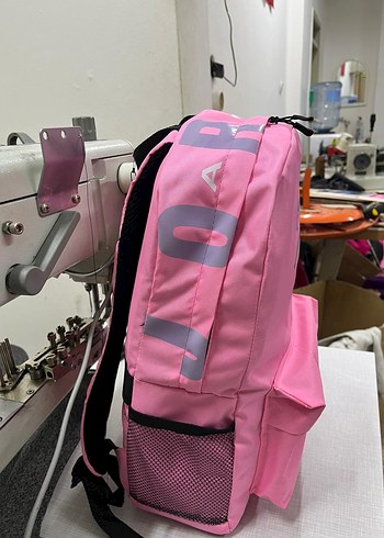 Renkli Baskılı Pembe Kadın Spor Sırt Çantas Nike Jordan ı - Görsel 4